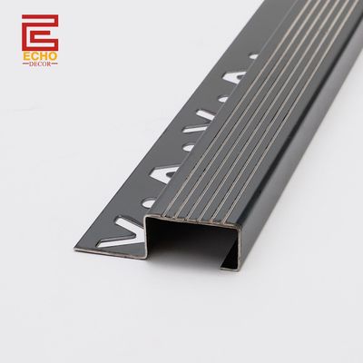 Đèn đen bền Metal thang mũi Trim 2 Inch ngoài trời bước cạnh Trim