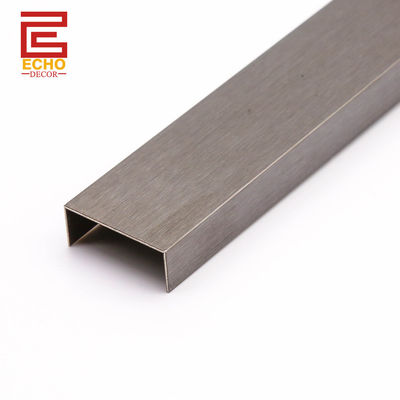 Viền gạch kim loại đen chải 20mm cho gạch men phòng tắm